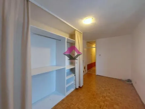 Sale, two bedroom apartment, 57m², Stari Grad, Beograd - image 18
