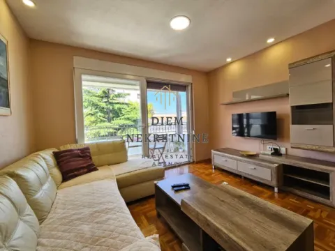 Rent, two bedroom apartment, 60m², Centar, Bar - image 17