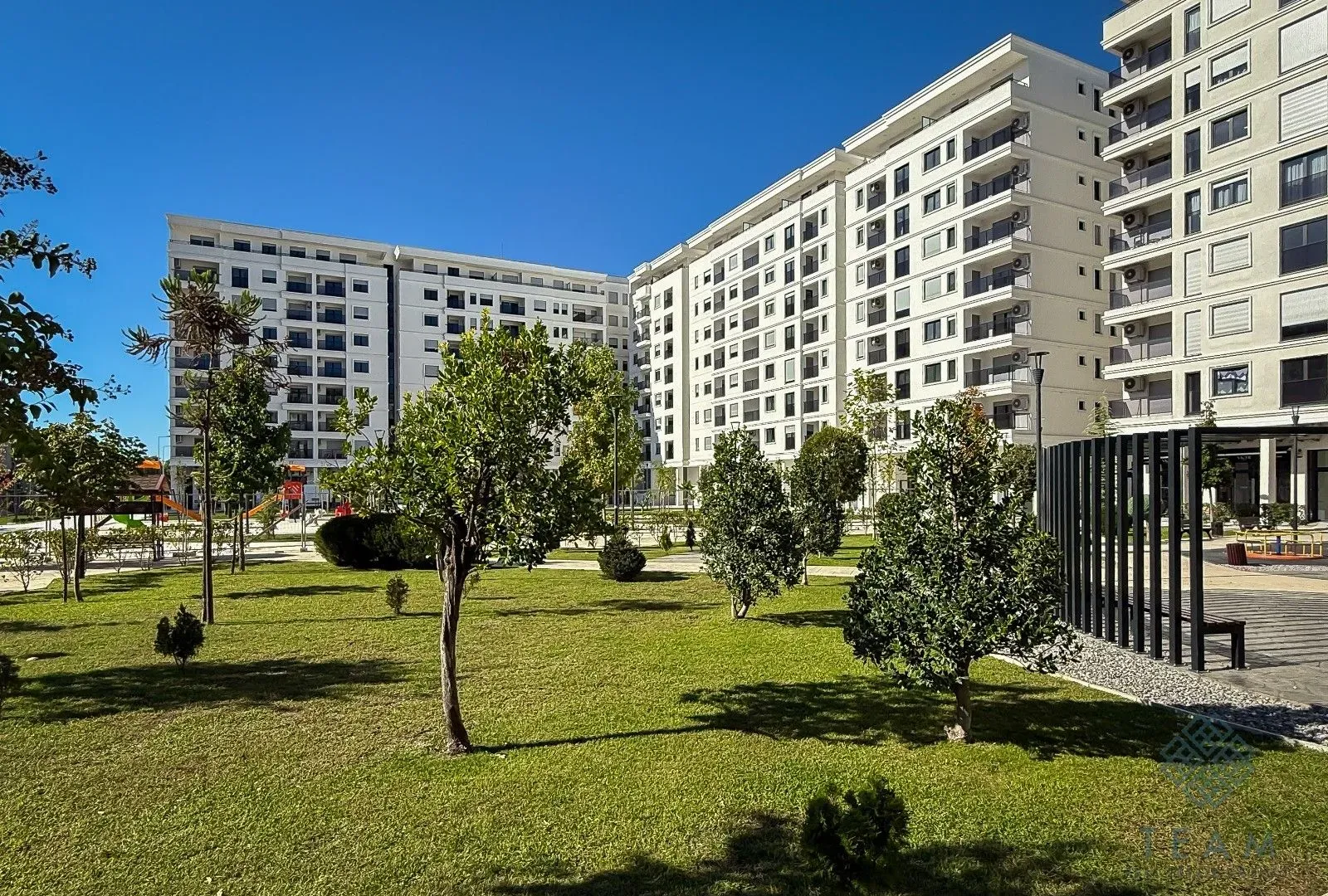 Prodaja, trosoban stan, 127m², Tološka šuma, Podgorica