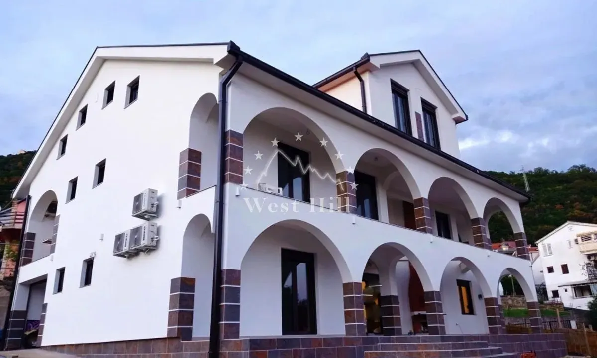 Prodaja, kuća, 384m², Igalo, Herceg Novi