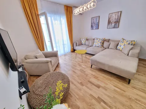Sale, one bedroom apartment, 42m², Bečići, Budva - image 10
