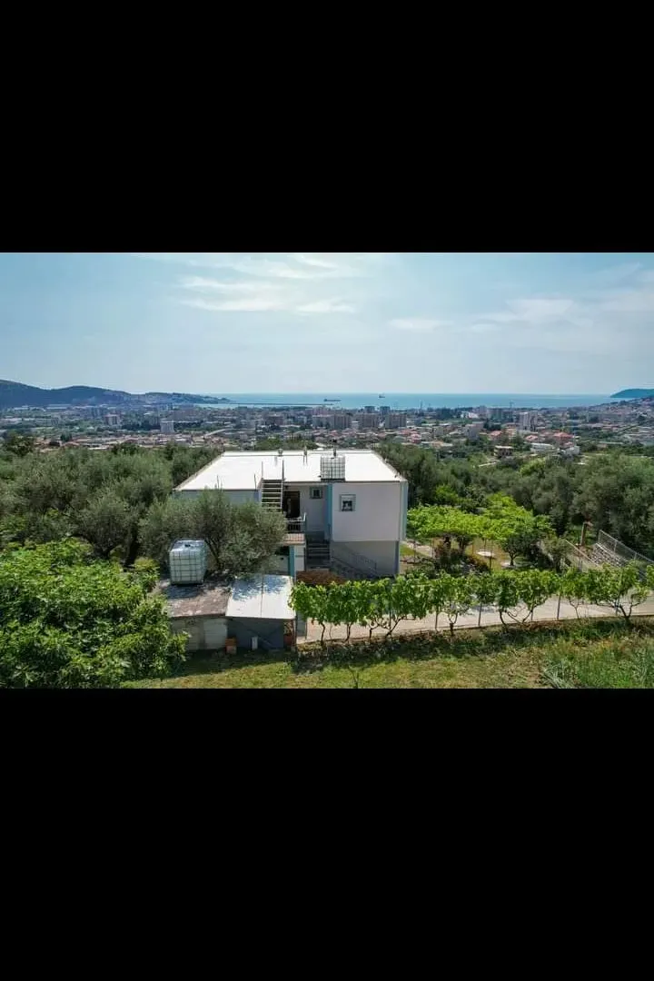 Sale, house, 154m², Bar, Crna Gora