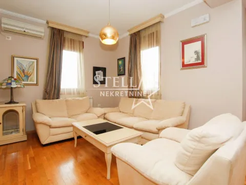 Izdavanje, dvosoban stan, 58m², Centar, Podgorica - image 2