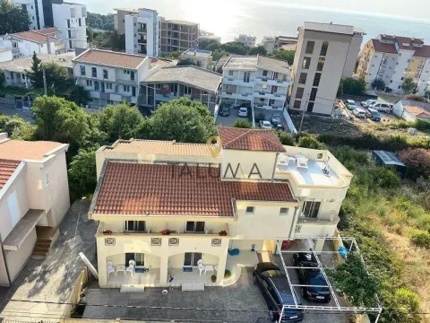 Sale, house, 220m², Dobre Vode, Bar