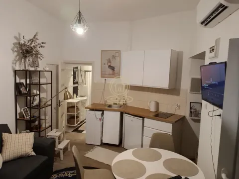 Rent, one bedroom apartment, 31m², Stari Grad, Beograd - image 13