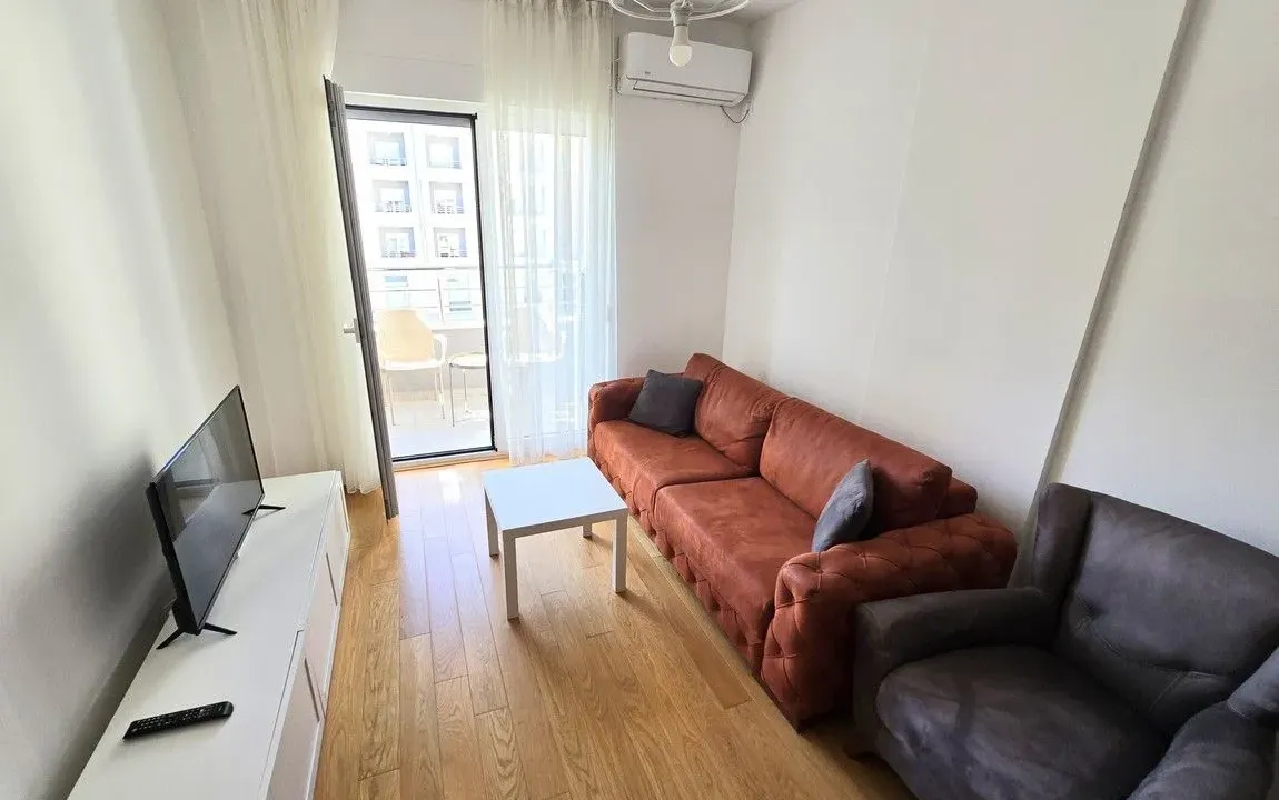 Izdavanje, jednosoban stan, 45m², Rozino, Budva