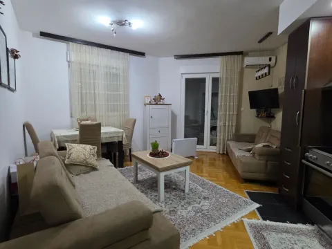 Sale, one bedroom apartment, 43m², Stari Aerodrom, Podgorica - image 1