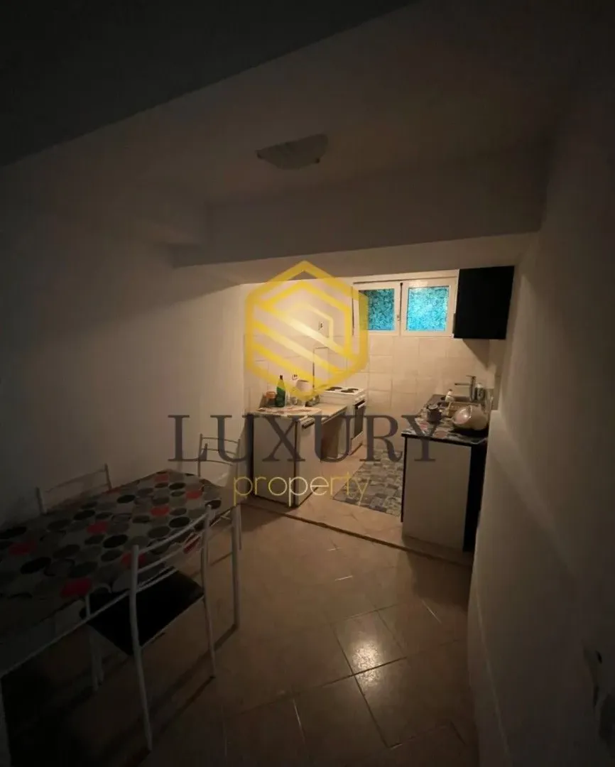 Prodaja, jednosoban stan, 45m², Momišići, Podgorica