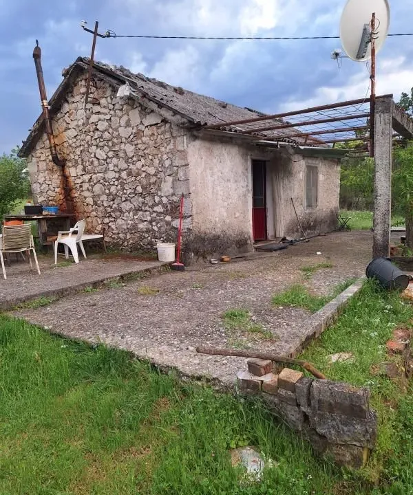 Sale, house, 40m², Danilovgrad, Crna Gora