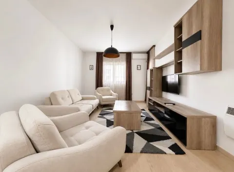 Prodaja, jednosoban stan, 47m², City Kvart, Podgorica - image 1