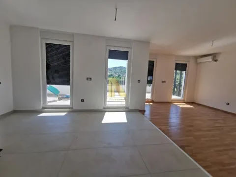 Prodaja, četvorosoban stan, 124m², Sremska Kamenica, Petrovaradin - image 4