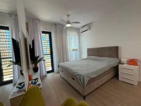 Prodaja, garsonjera, 27m², Bečići, Budva - image 10