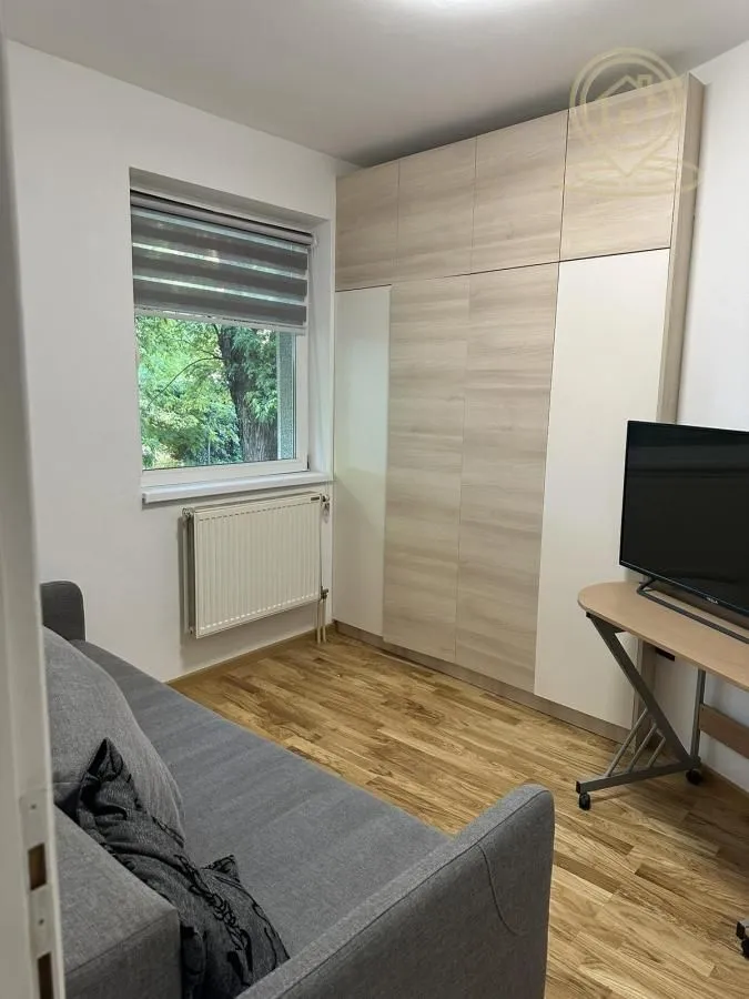 Izdavanje, trosoban stan, 52m², Grbavica, Novi Sad Sve Podlokacije