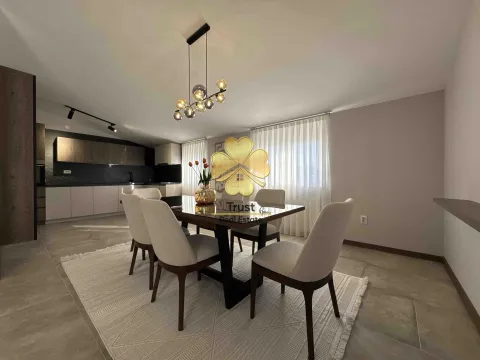 Izdavanje, kuća, 180m², Vranići, Podgorica - image 8