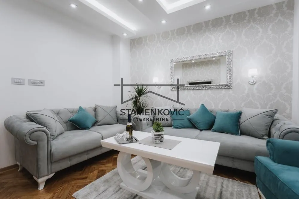 Prodaja, jednosoban stan, 38m², Centar, Novi Sad