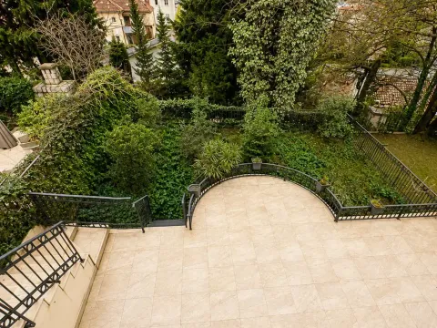 Rent, house, 400m², Gorica C, Podgorica - image 12