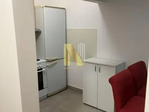 Izdavanje, garsonjera, 28m², Sajmište, Novi Sad - image 10