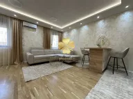 Izdavanje, garsonjera, 30m², Stara Varoš, Podgorica - image 1