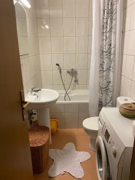 Rent, one bedroom apartment, 42m², Blok 6, Podgorica - image 6