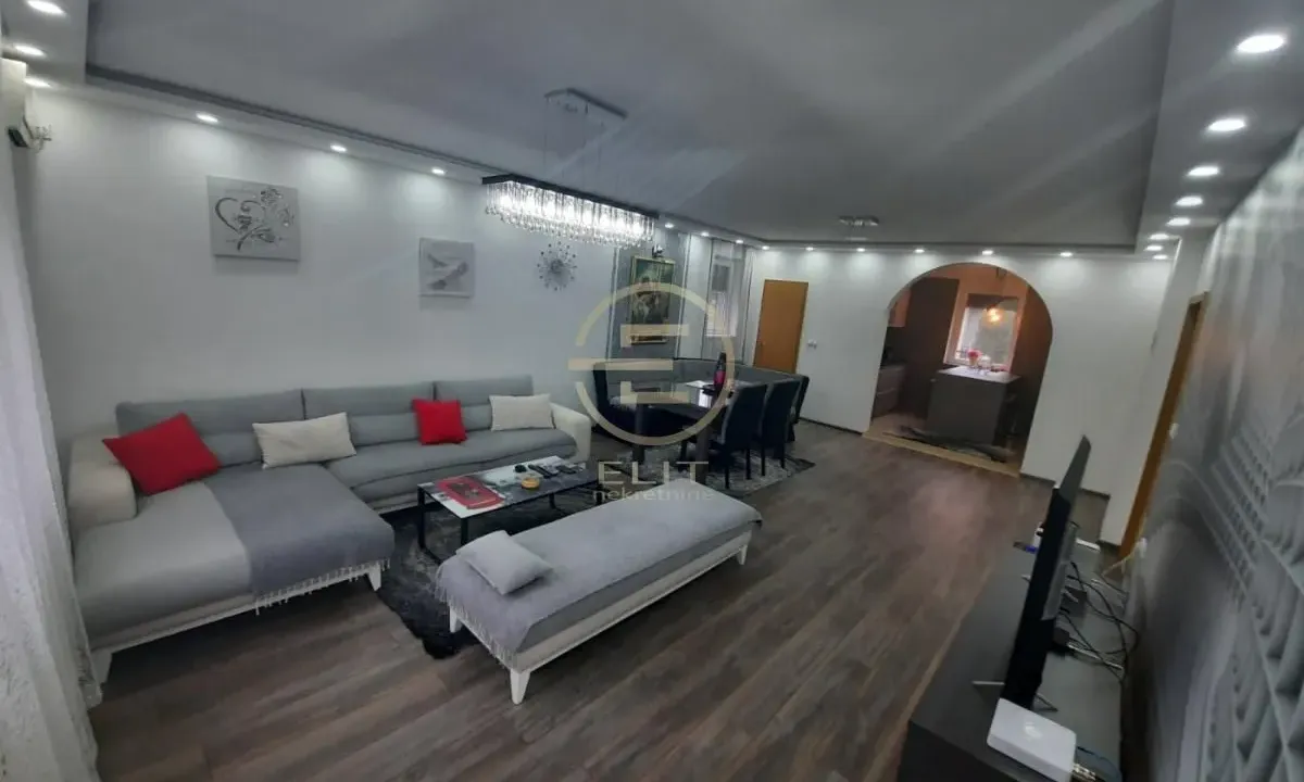 Prodaja, kuća, 154m², Sajlovo, Novi Sad Sve Podlokacije