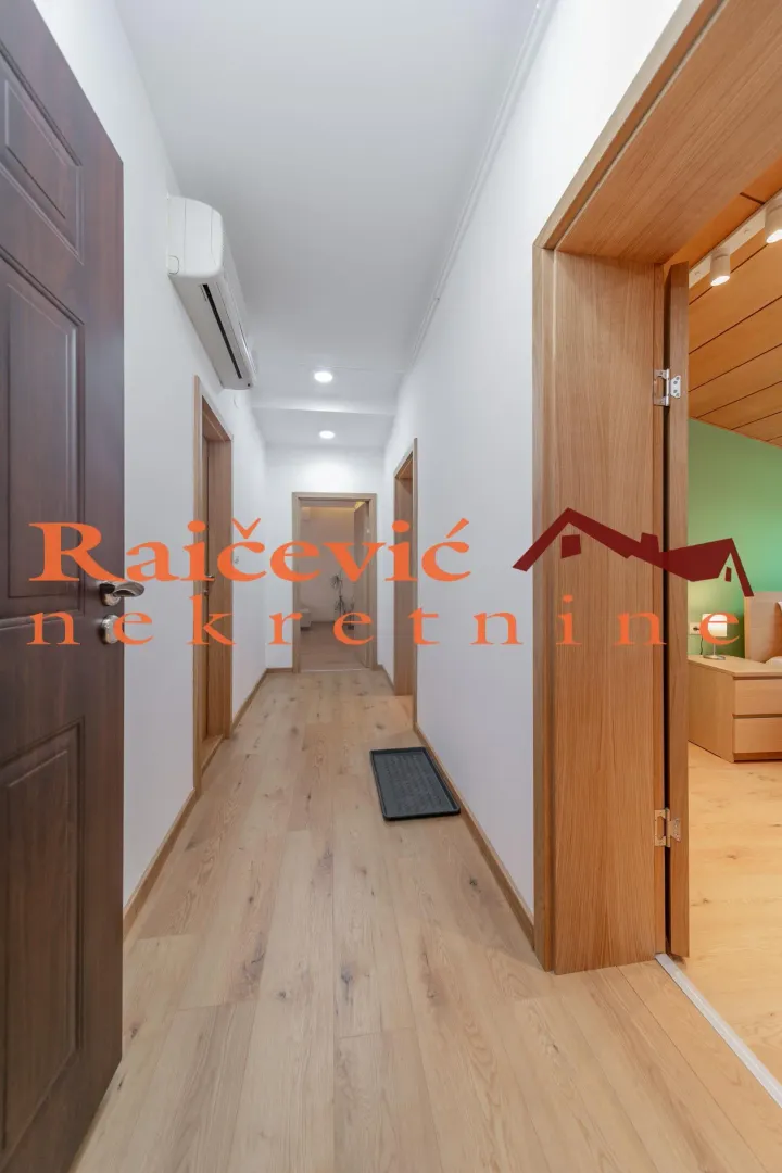 Izdavanje, trosoban stan, 90m², Stari Grad, Beograd