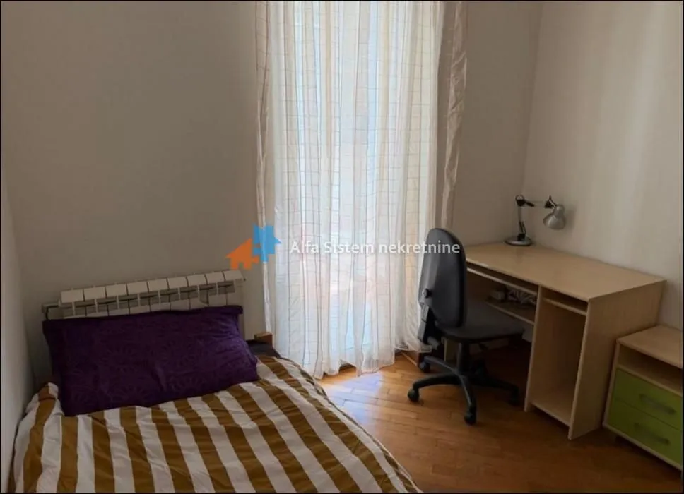 Izdavanje, stan, 170m², Savski Venac, Beograd