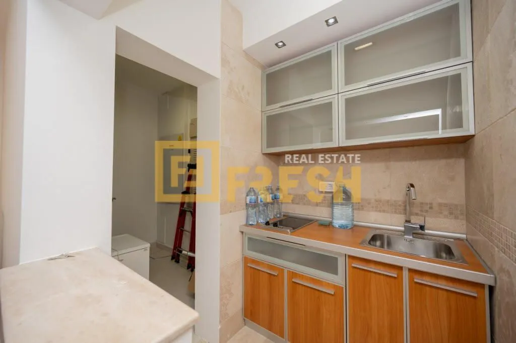 Rent, house, 380m², Mareza, Podgorica