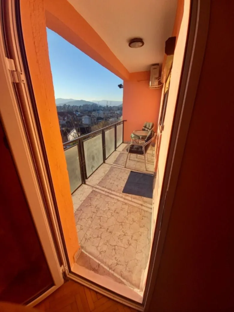 Izdavanje, trosoban stan, 85m², Dalmatinska ulica, Podgorica