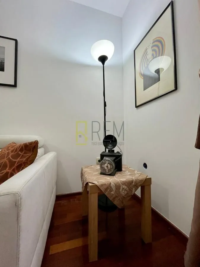 Izdavanje, jednosoban stan, 43m², Stari Aerodrom, Podgorica