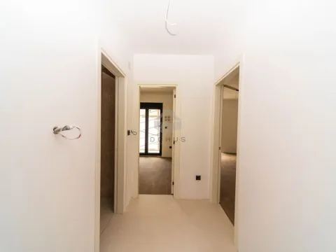 Izdavanje, poslovni prostor, 45m², Centar, Podgorica - image 5