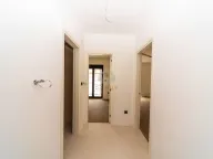 Izdavanje, poslovni prostor, 45m², Centar, Podgorica - image 5