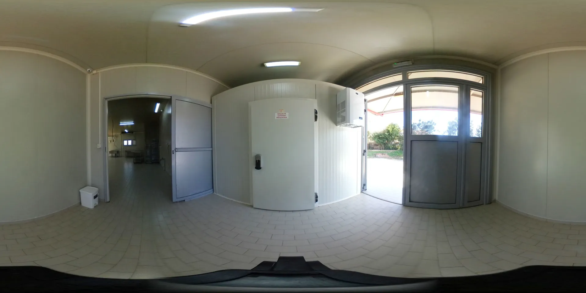 Rent, office space, 182m², Zaljevo, Bar