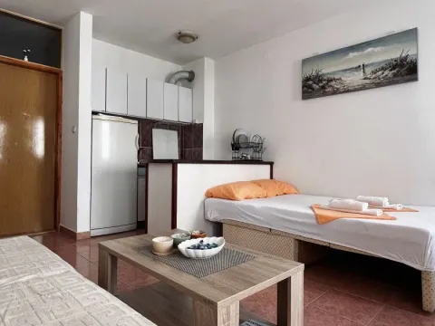 Rent, apartment, 30m², Budva, Crna Gora - image 10