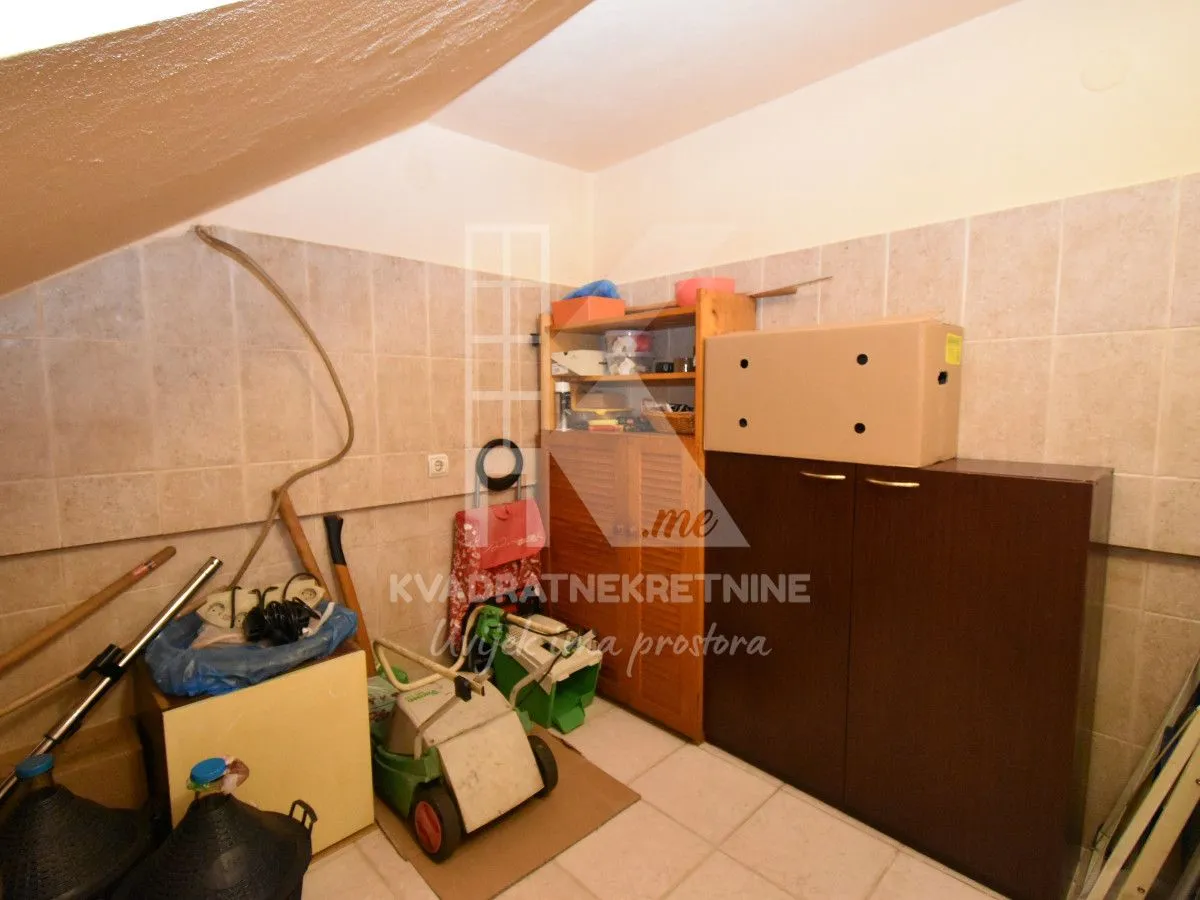 Prodaja, kuća, 160m², Murtovina, Podgorica
