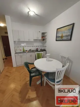 Rent, studio apartment, 28m², Adamovićevo Naselje, Novi Sad Sve Podlokacije - image 2