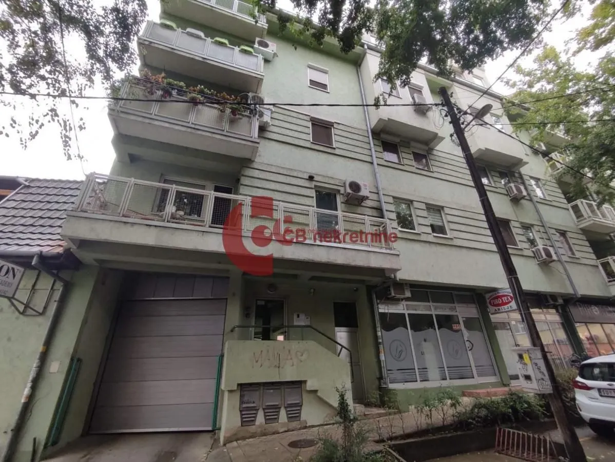 Izdavanje, jednosoban stan, 29m², Centar, Subotica