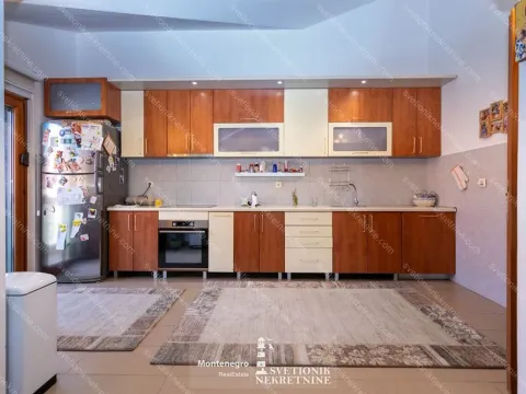 Prodaja, četvorosoban stan, 137m², Topla, Herceg Novi - image 8