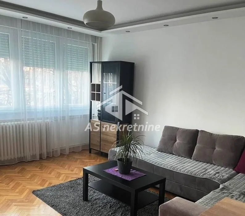 Izdavanje, dvosoban stan, 50m², Uciteljsko Naselje, Zvezdara Sve Podlokacije