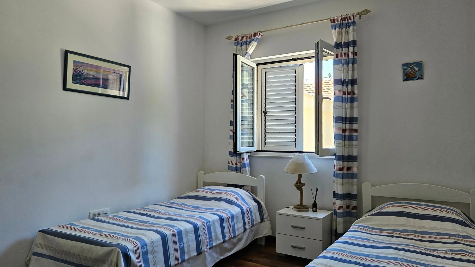 Prodaja, dvosoban stan, 90m², Donja Lastva, Tivat