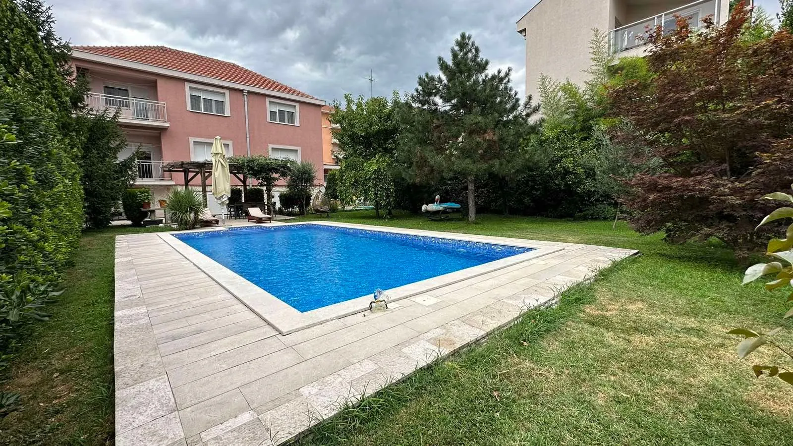 Prodaja, kuća, 340m², Gorica C, Podgorica