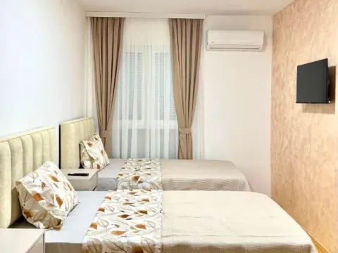 Rent, two bedroom apartment, 62m², Radanovići, Kotor - image 8