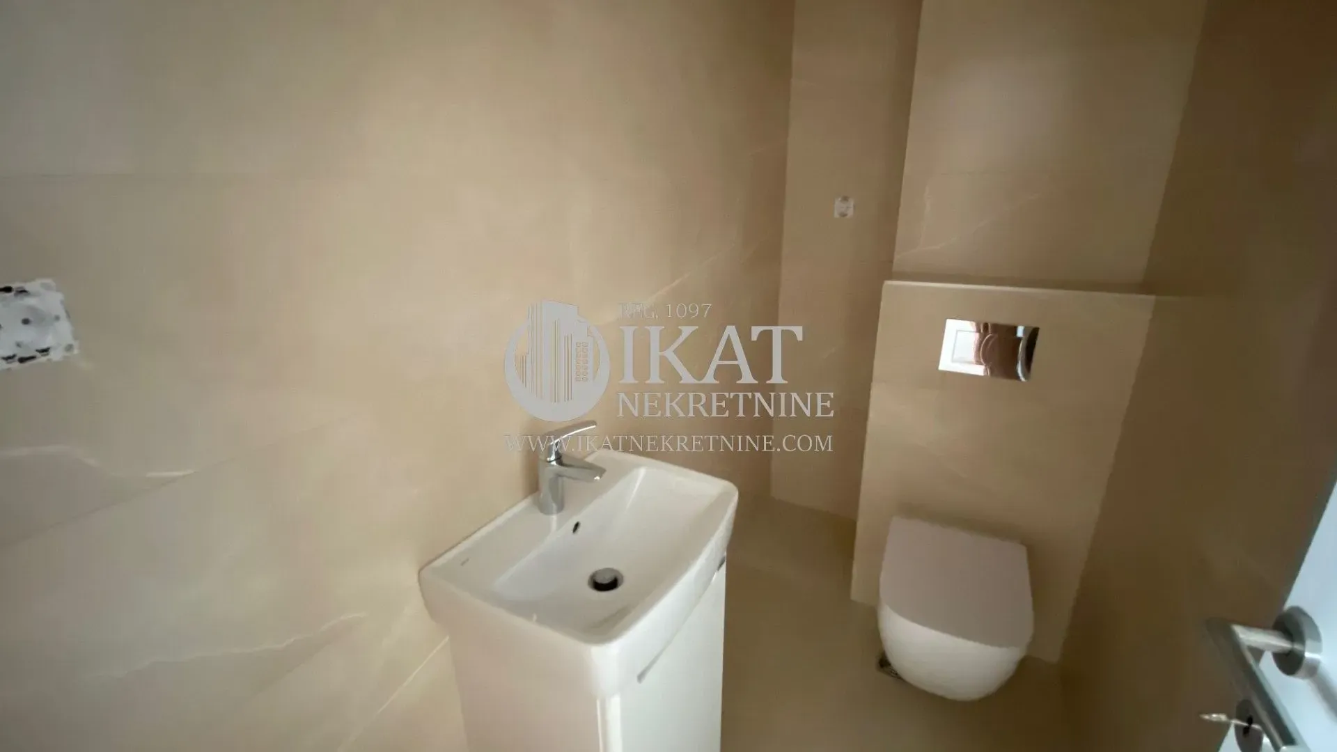 Sale, apartment, 162m², Dušanovac, Voždovac Sve Podlokacije