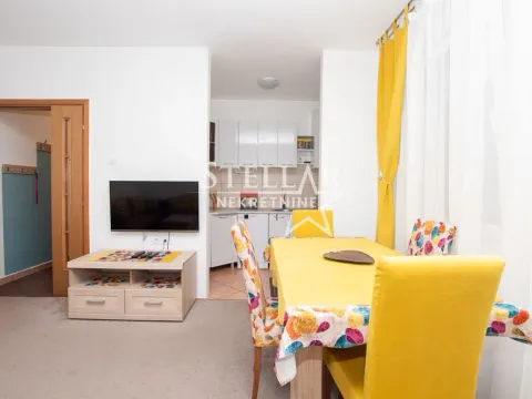 Izdavanje, dvosoban stan, 63m², Blok 9, Podgorica - image 11