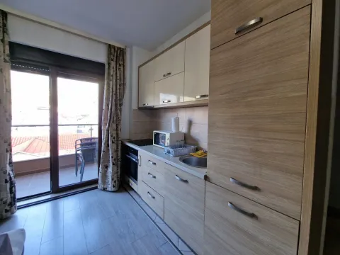 Izdavanje, jednosoban stan, 48m², Budva, Crna Gora - image 19