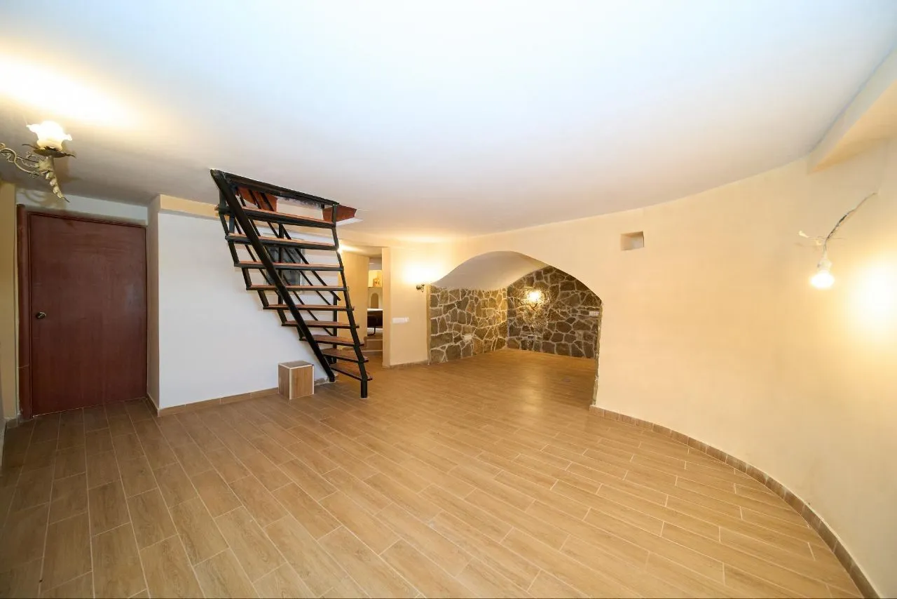 Prodaja, kuća, 208m², Obzovica, Cetinje