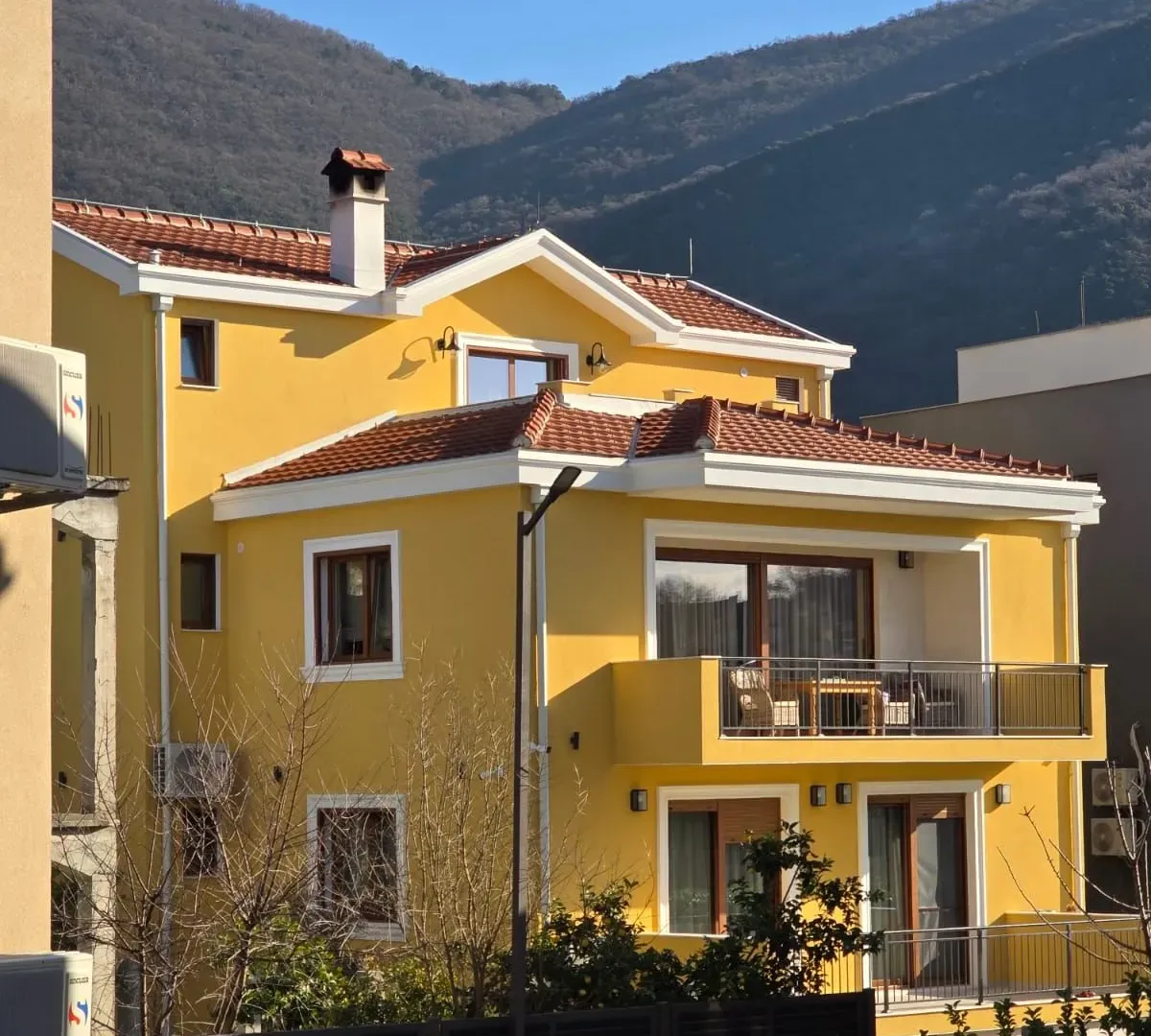 Rent, one bedroom apartment, 55m², Tivat, Crna Gora