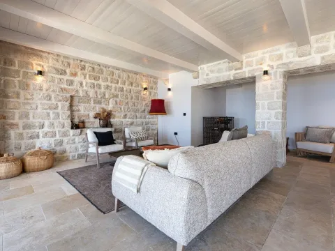 Prodaja, kuća, 374m², Drobni pijesak, Budva - image 9