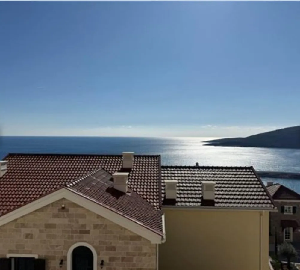 Prodaja, jednosoban stan, 72m², Luštica Bay, Tivat