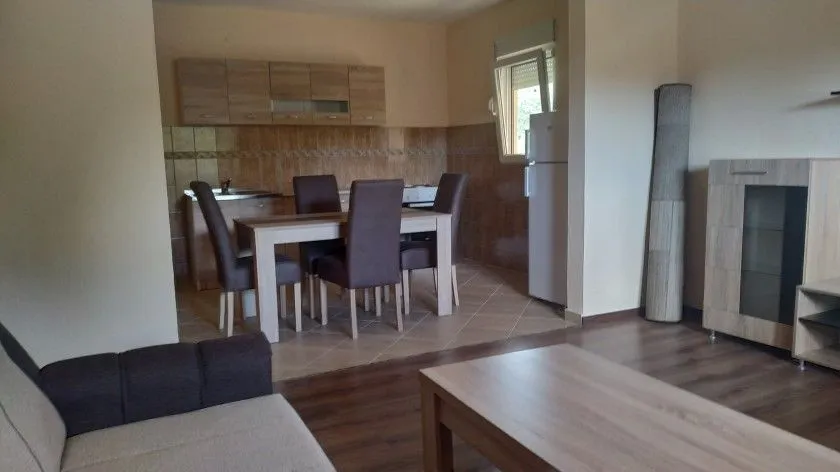 Prodaja, kuća, 100m², Podgorica, Crna Gora