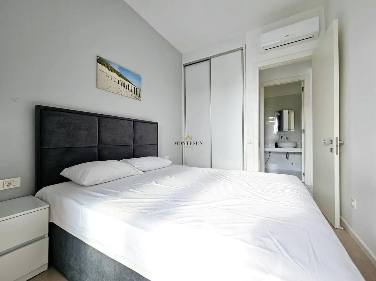 Rent, two bedroom apartment, 51m², Bečići, Budva